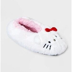 NWT‎ Sanrio Hello Kitty Cozy Slipper Socks with Grippers White S/M 5-6 New